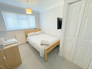 ST MARYS ROAD- click for photo gallery